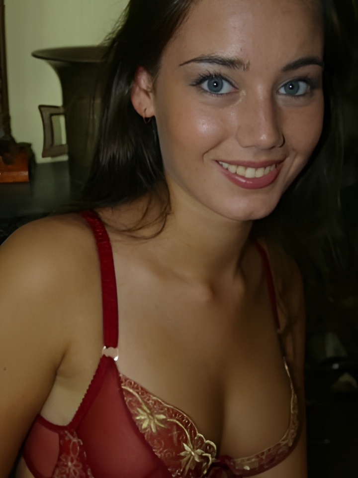 Индивидуалка Эмиля, доступна для личного знакомства от 1500 руб