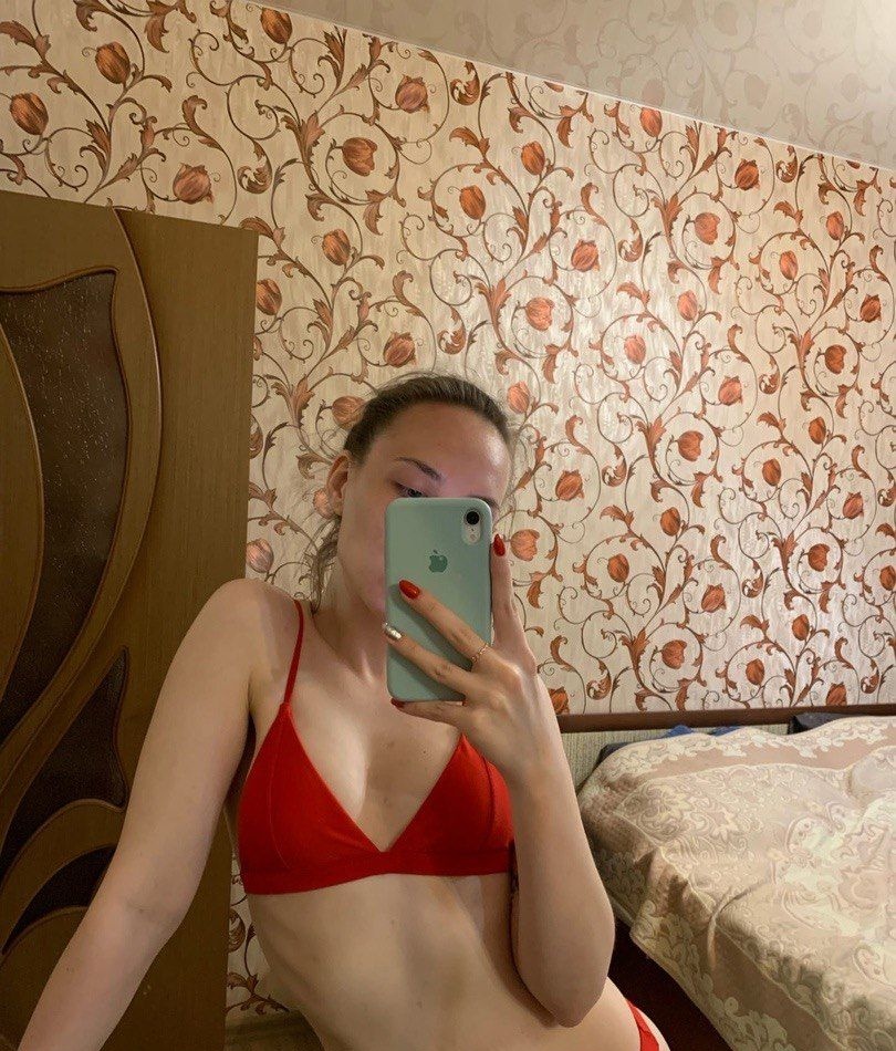 Елизавета привлекальеная девушка из Петропавловска-камчатского цена от 3000 руб