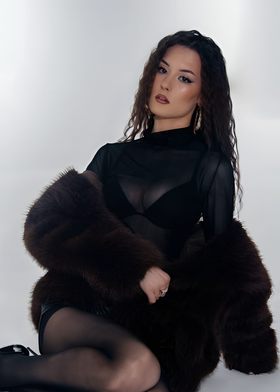 Юля привлекательная девушка из Петропавловска-камчатского цена от 6000 руб