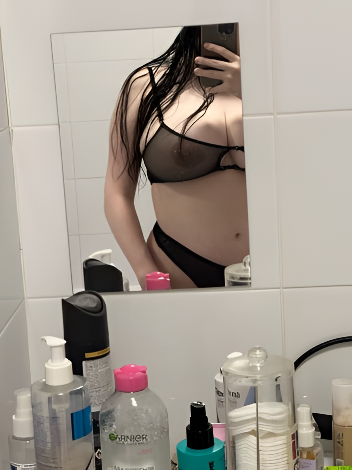 Индивидуалка Роза, доступна для личного знакомства от 2000 руб