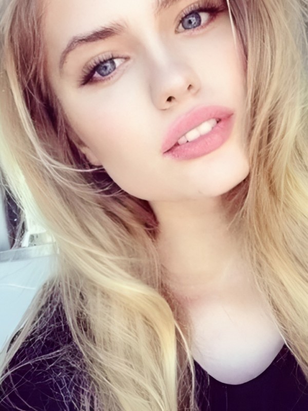 Кристина привлекательная девушка из Петропавловска-камчатского цена от 10000 руб