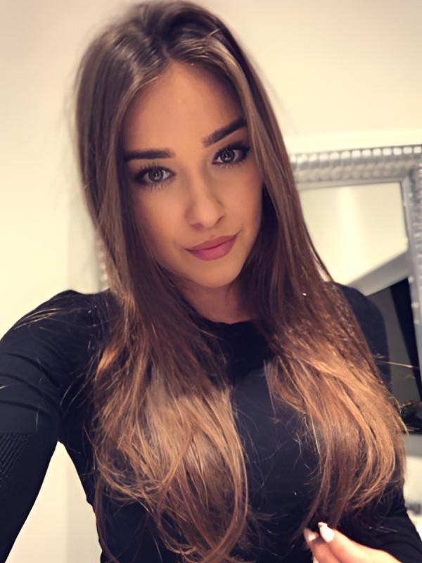 София привлекательная девушка из Петропавловска-камчатского цена от 3000 руб