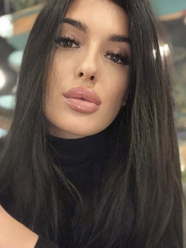 🎥 Влада привлекательная девушка из Петропавловска-камчатского цена от 6000 руб