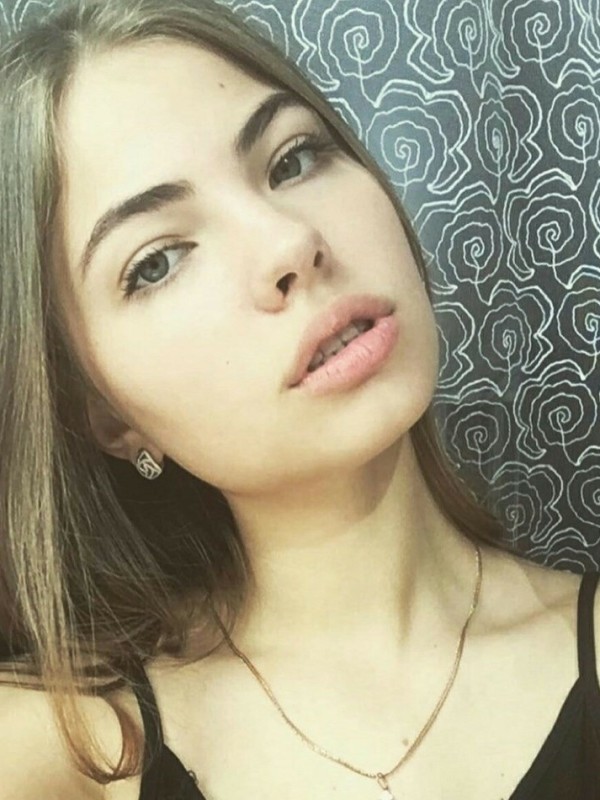 Кристина привлекательная девушка из Петропавловска-камчатского цена от 3500 руб