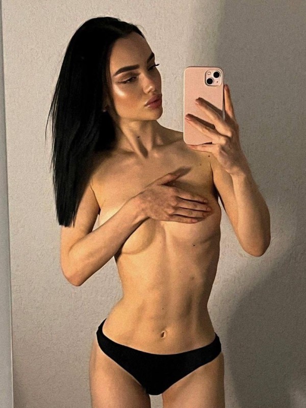 Милана привлекательная девушка из Петропавловска-камчатского цена от 3000 руб